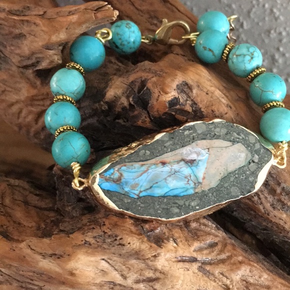Mangalinga Jewelry - Turquoise statement bracelet